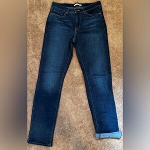 Levi’s Classic Straight Jeans Size 8 Long - Dark Wash